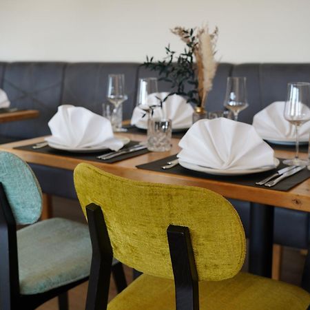Vorgebirgsblick - Restaurant Biergarten Gaestehaus Bornheim  Dış mekan fotoğraf